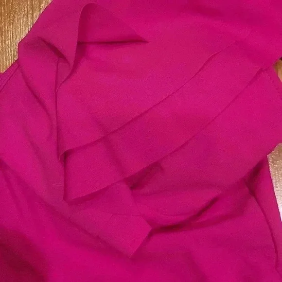 Swim One Piece Layered Ruffles Fuschia Pink M NWOT - Picture 5 of 10